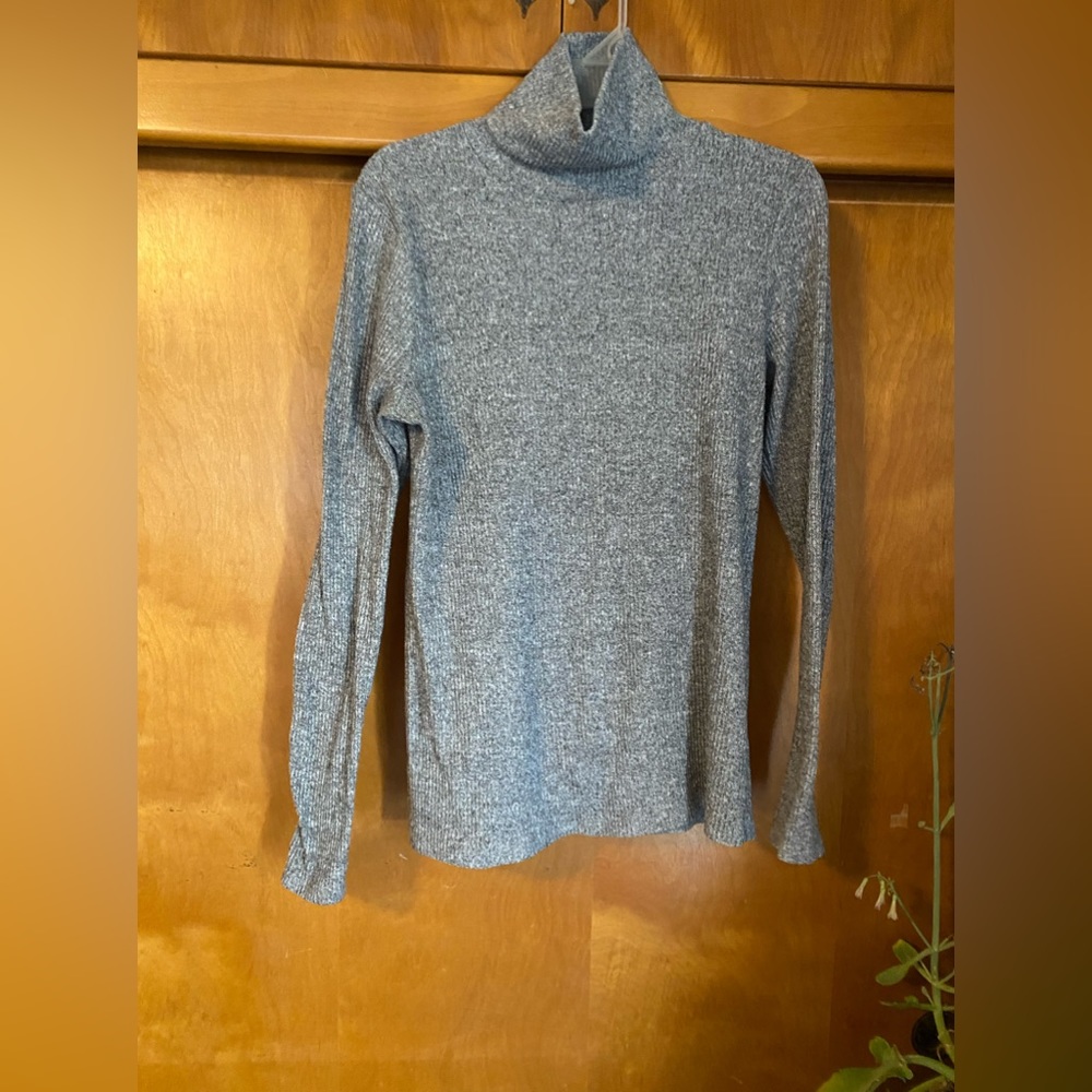 Heather grey turtleneck